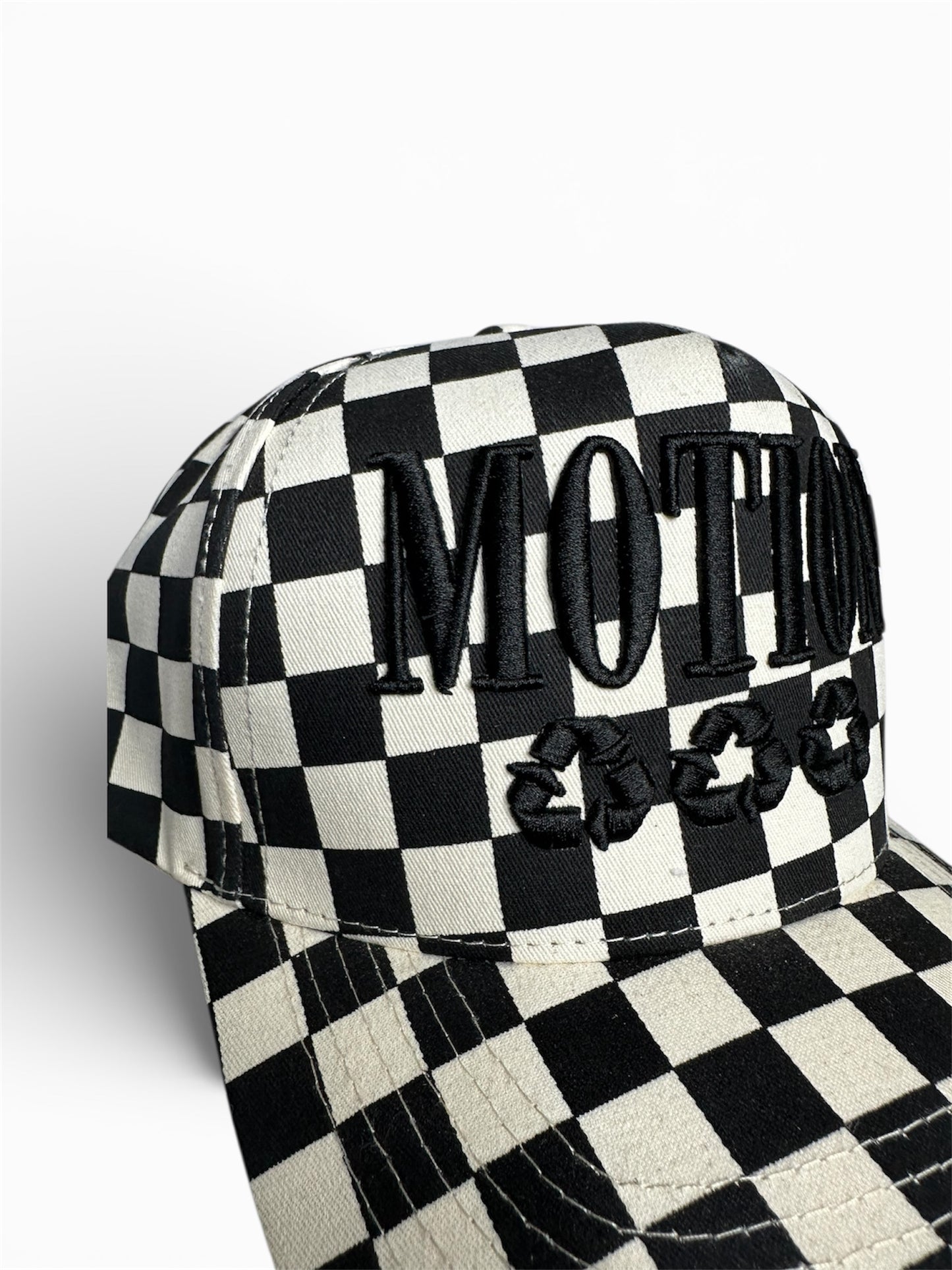 CHECKER MOTION HAT BLACK